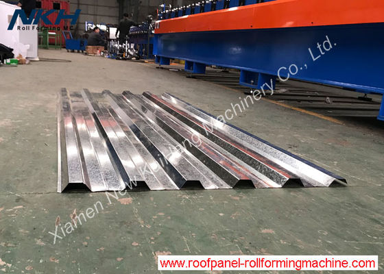 1220mm Coil Width Color Steel Roll Forming Machine For Roof Panel